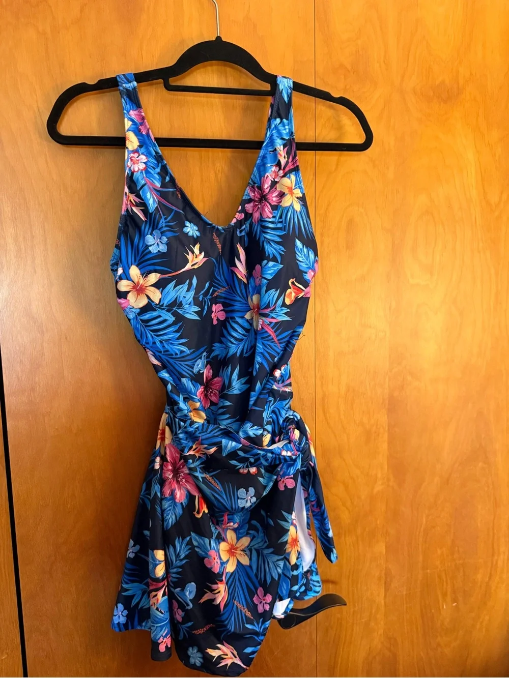 Tropical Floral Navy One-Piece Swimsuit with Skirt Sz Med